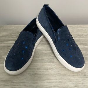Donald Pliner Navy slip ons with Embelishment, sz 6.5
